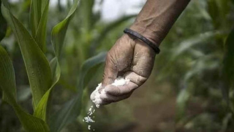 UP News: చేతులు కడుక్కొవడానికి నిరాకరించిన రైతు.. భోజనం తర్వాత మృతి..