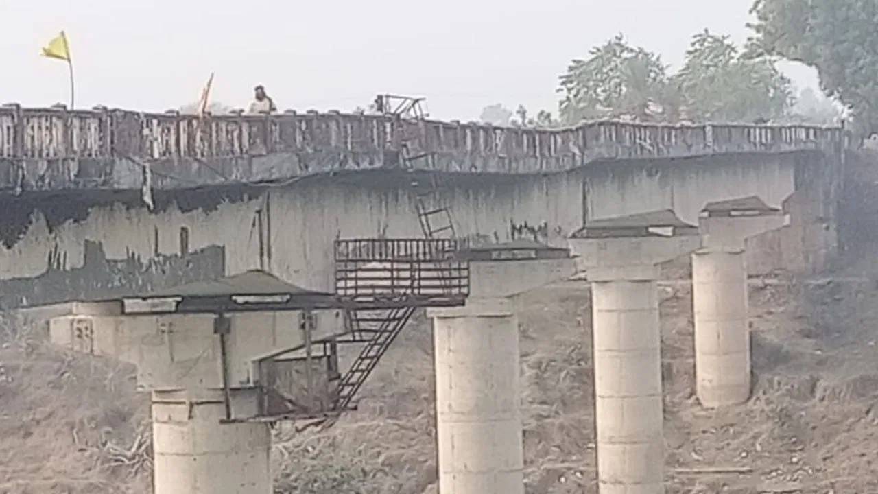 Bhopal : భోపాల్‌లో కుప్పకూలిన వంతెన.. తెగిపోయిన రెండు జిల్లాల సంబంధాలు.. ఇబ్బందుల్లో లక్షలాది మంది