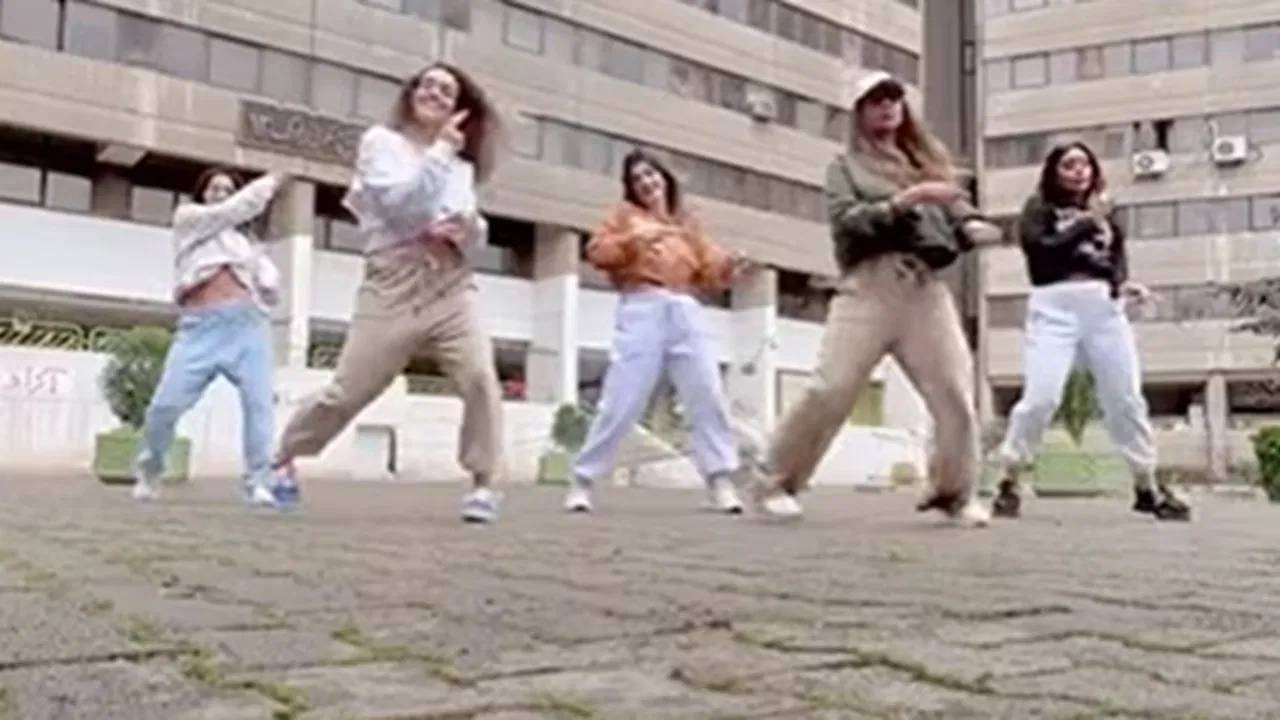 Iran : ఈ దేశంలో మహిళలకు సైకిల్ తొక్కే స్వేచ్ఛ కూడా లేదు