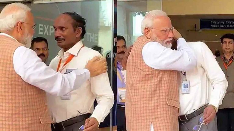 PM Modi: ‘‘చంద్రయాన్-2’’ విఫలమైన రోజు రాత్రి నిద్ర పోలేదు..  వెళ్లొద్దని చాలా మంది చెప్పారు..