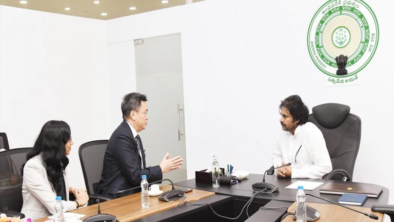 Pawan Kalyan: సింగపూర్ దౌత్యాధికారులతో డిప్యూటీ సీఎం సమావేశం..