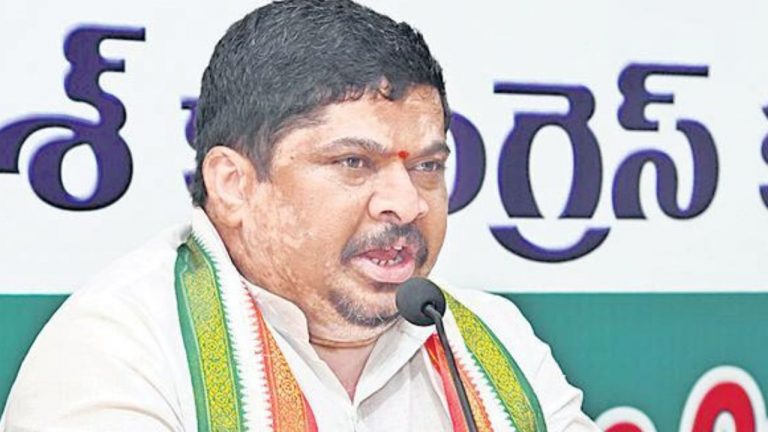 Ponnam Prabhakar: సర్వేలో పాల్గొనని వారికి మాట్లాడే అర్హత, హక్కు లేదు!