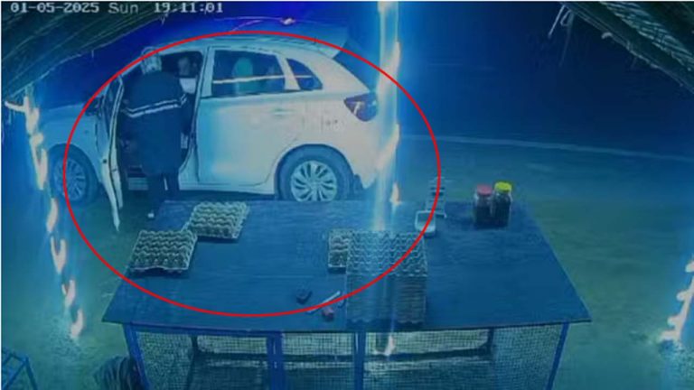 Punjab: లగ్జరీ కారులో వచ్చారు.. చీఫ్‌గా ఏం ఎత్తుకెళ్లారంటే..! వీడియో వైరల్!