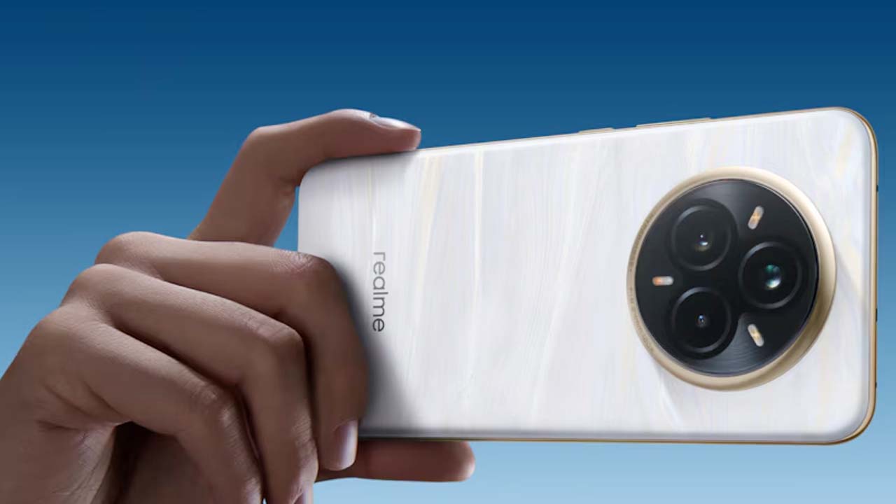 Realme 14 Pro 5G Series: కలర్‌ ఛేంజింగ్‌, ట్రిపుల్‌ ఫ్లాష్‌ ఫీచర్లతో రియల్ మీ 14 ప్రో ఫోన్లు.. రేపే మార్కెట్‌లోకి!
