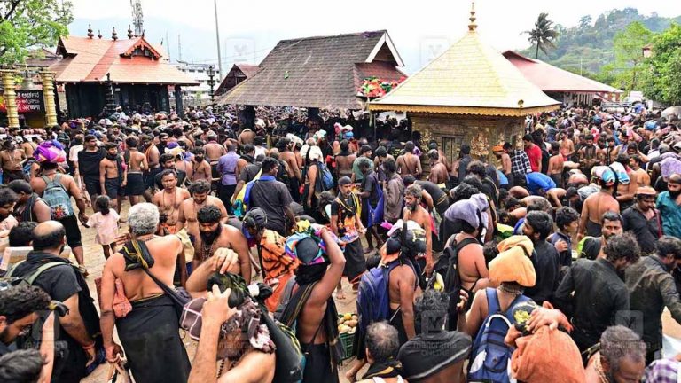 Sabarimala: శబరిమలలో మకరజ్యోతి దర్శనం… అయ్యప్ప శరణుఘోషతో మార్మోగిన శబరిగిరులు