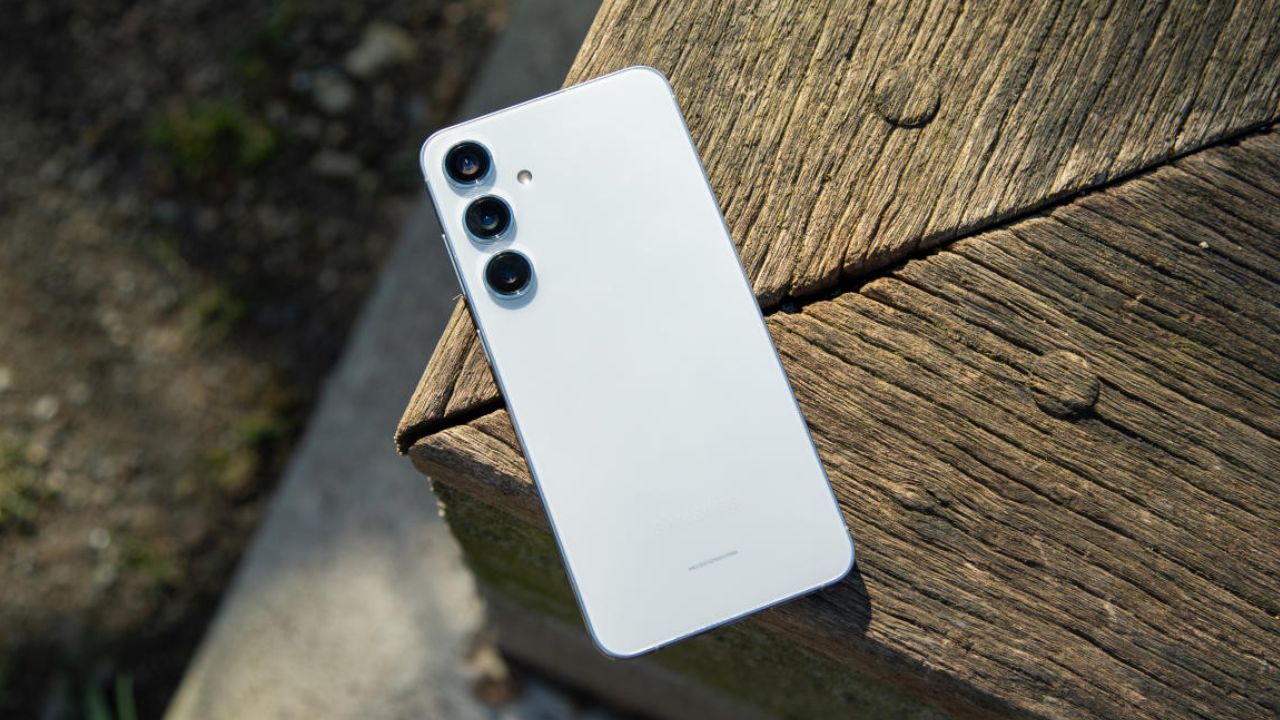 Flipkart Offers 2025: ఇది కదా కావాల్సింది.. Samsung Galaxy S24పై 40 వేల తగ్గింపు!