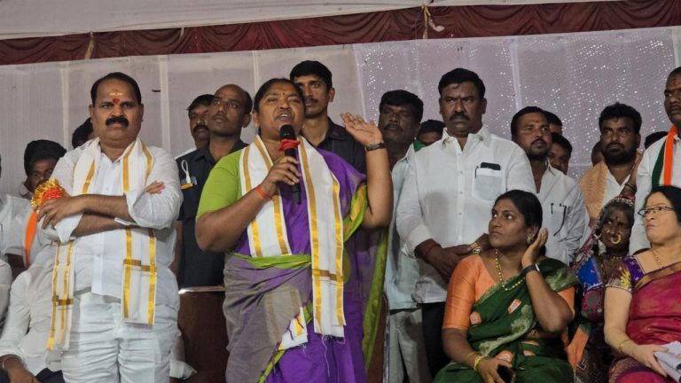 Minister Seethakka: ముఖ్యమంత్రి మహిళల అభ్యున్నతి కోసం ఆలోచిస్తున్నారు..