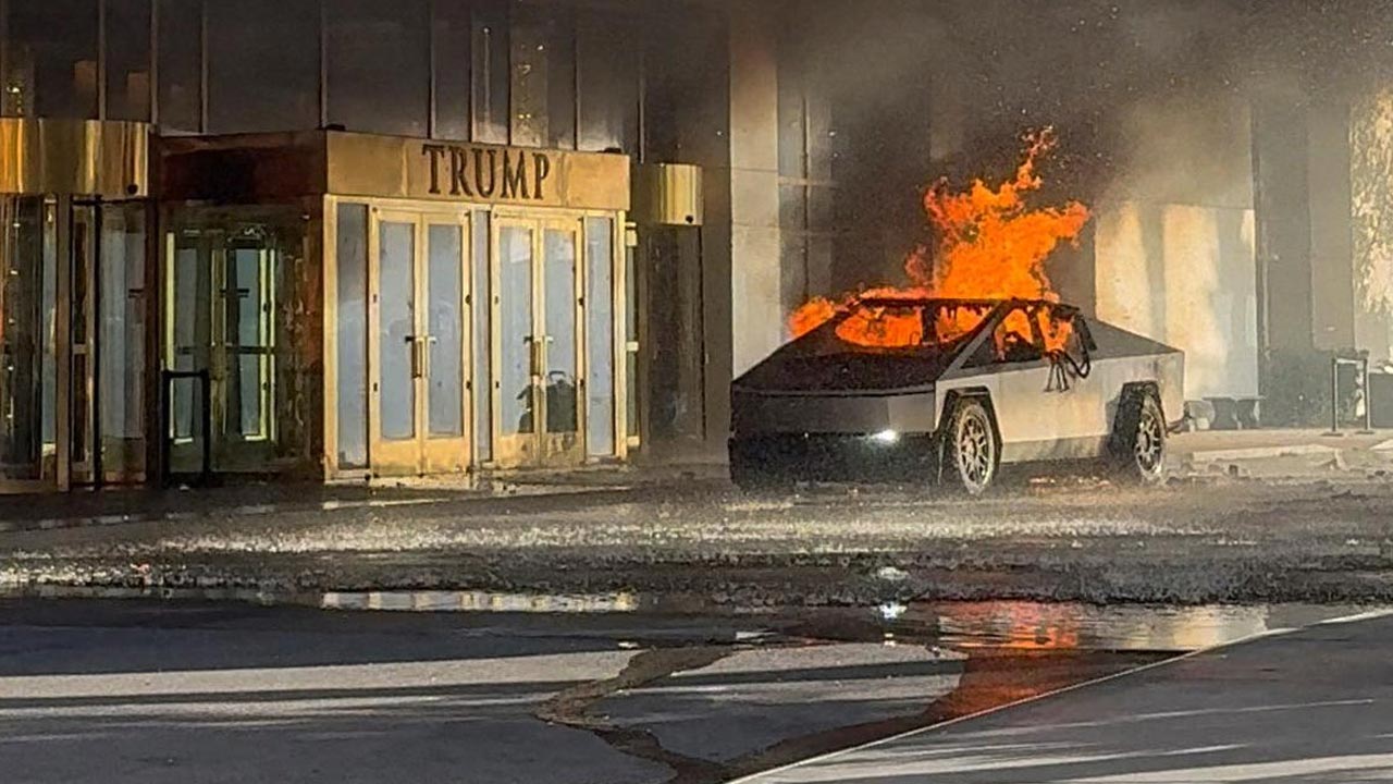 Tesla Cyber Truck: డొనాల్డ్ ట్రంప్ హోటల్ ముందు పేలిన టెస్లా సైబర్‌ట్రక్..