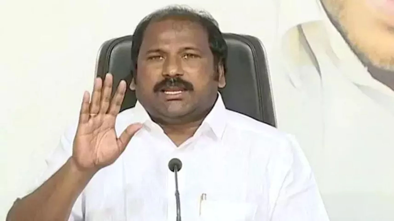 TJR Sudhakar Babu: చిన్న చిన్న కారణాలతో ఇళ్ల పట్టాలు రద్దు చేస్తామనటం దుర్మార్గం..