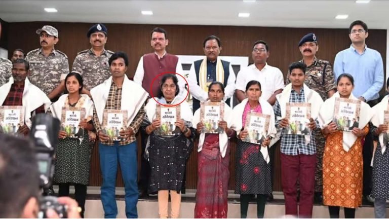 Tarakka Sidam: సీఎం ఎదుట లొంగిపోయిన మావో అగ్ర నేత మల్లోజుల వేణు భార్య