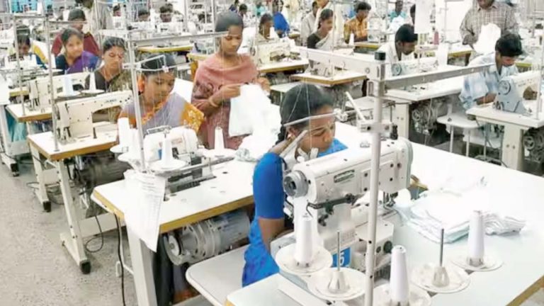 Udyogini Scheme: మహిళలకు రూ. 3 లక్షల వడ్డీలేని రుణం ఇస్తున్న కేంద్రం.. 50 శాతం సబ్సిడీ కూడా!