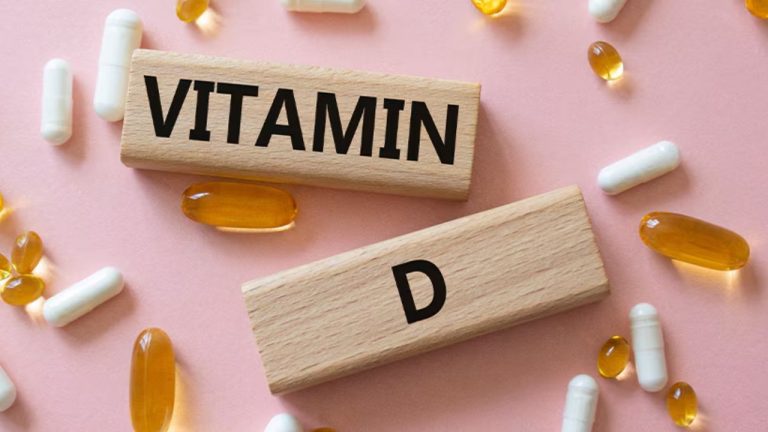 Vitamin D Deficiency: శరీరంలో ఈ లక్షణాలు కనపడుతున్నాయా? అయితే విటమిన్ డి లోపం కావచ్చు..