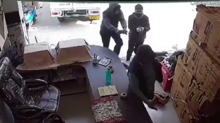 West Bengal: మమతా బెనర్జీ సన్నిహితుడి హత్య..