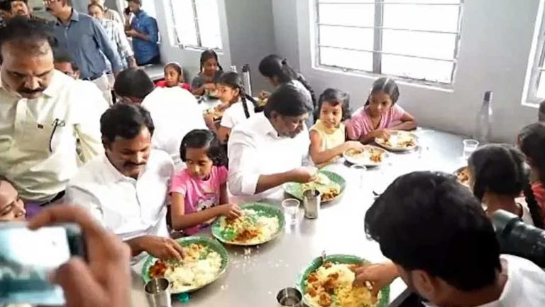 Bhatti Vikramarka : బీబీనగర్ ఎస్సీ, బీసీ బాలికల రెసిడెన్షియల్ పాఠశాలలో ఆకస్మిక తనిఖీ