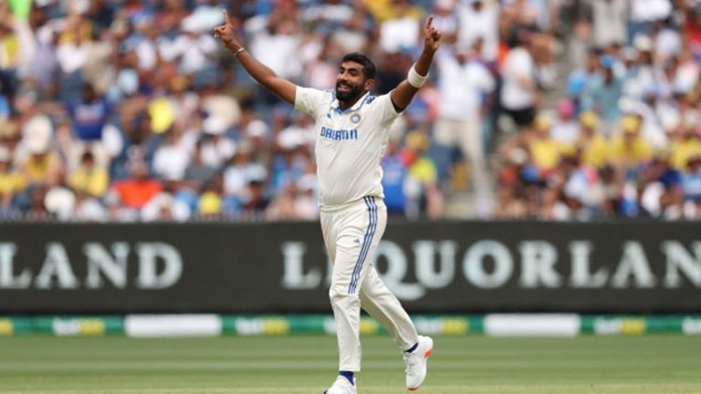 Jasprit Bumrah: దిగ్గజాలను వెనక్కినెట్టి.. ఐసీసీ క్రికెటర్ ఆఫ్ ద ఇయర్‌గా బుమ్రా అరుదైన రికార్డ్