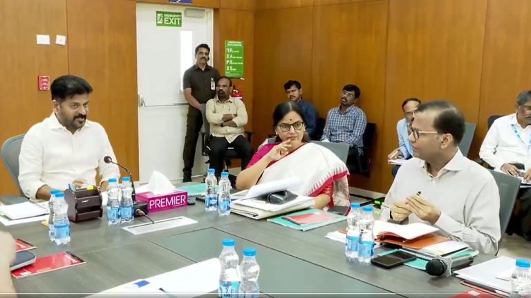 CM Revanth Reddy: కలెక్టర్ల సమావేశంలో ముఖ్యమంత్రి ఆగ్రహం..