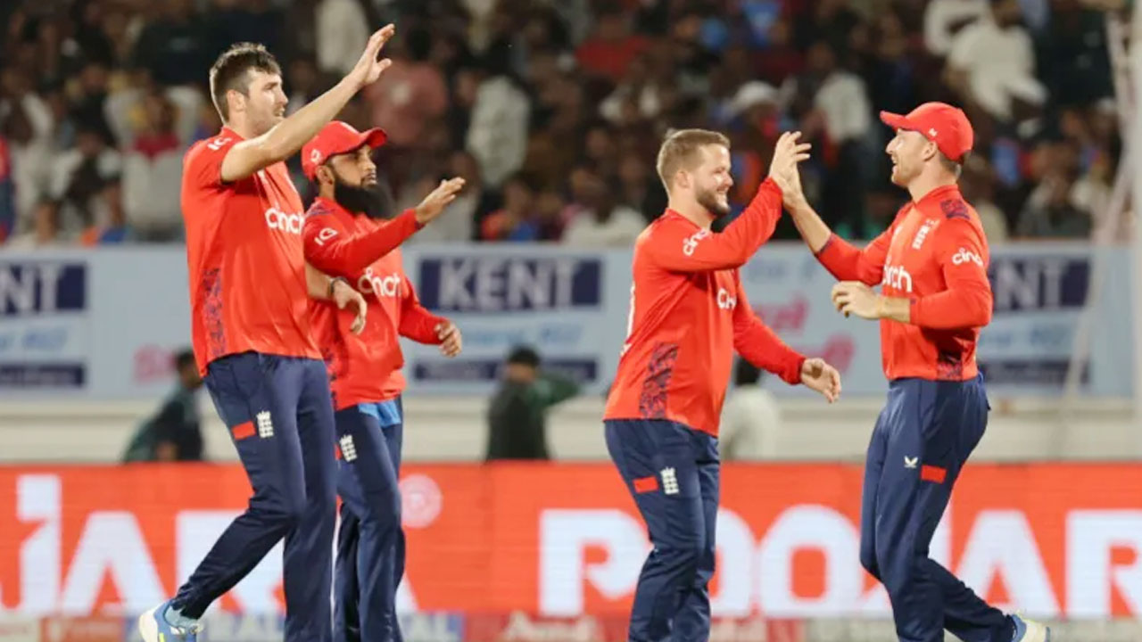 Ind vs Eng 3rd T20: వరుణ్ చక్రవర్తి మెరిసినా.. మూడో టీ20లో భారత్‌కు తప్పని ఓటమి