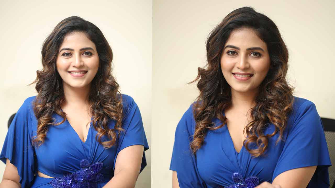 Anjali: ‘గేమ్ చేంజర్’లో నా పాత్రే గేమ్ చేంజర్ : అంజలి