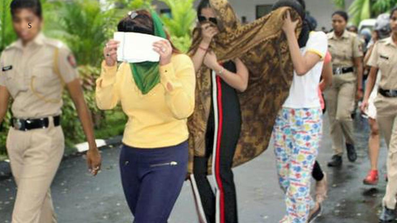 Prostitution Racket: హైదరాబాద్‌లో మరోసారి వ్యభిచారం గుట్టు రట్టు.. గౌలిదొడ్డిలో ముగ్గురు అరెస్ట్!