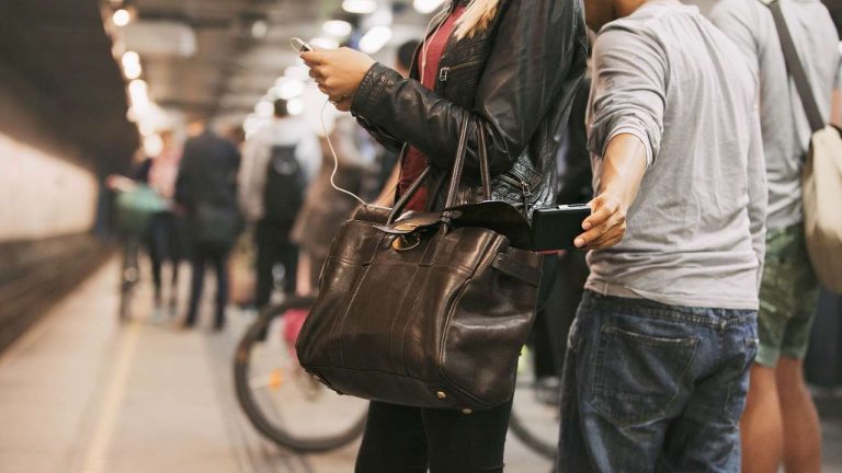 Jagtial: వృద్ధులను లక్ష్యంగా చోరీలకు పాల్పడుతున్న మైనర్ బాలలు