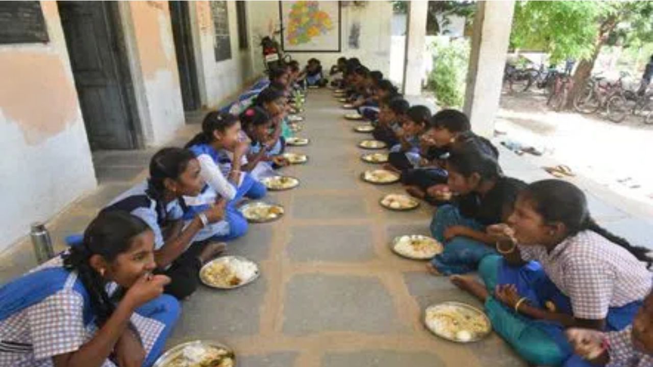 Mid Day Meal In Colleges: నేటి నుంచి ఇంటర్ విద్యార్థులకు మధ్యాహ్న భోజన పథకం అమలు