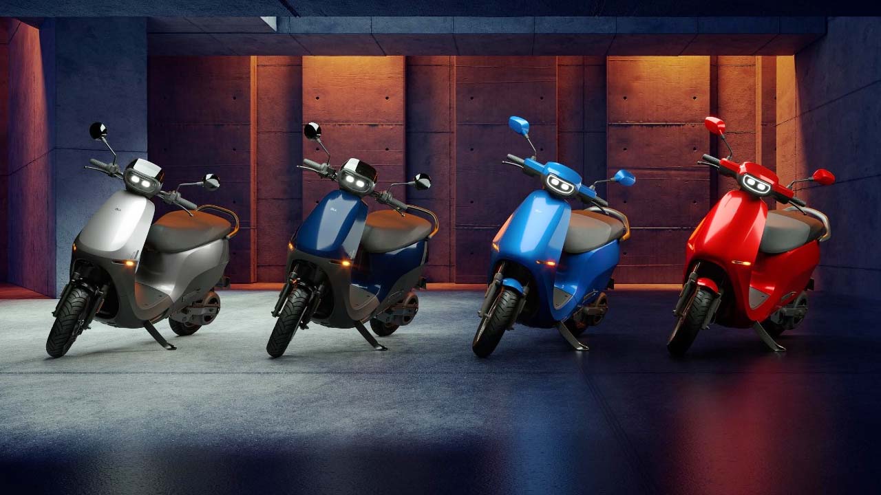 Ola Electric: ఓలా నుంచి 8 కొత్త ఎలక్ట్రిక్ స్కూటర్లు.. ఫీచర్స్ నెక్ట్స్ లెవల్‌.. తక్కువ ధరలోనే