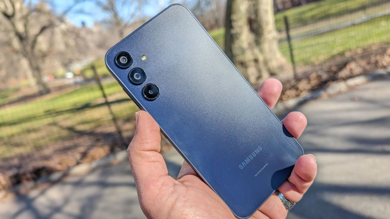 Samsung Galaxy A15 5G: త్వరపడండి.. 50MP కెమెరా, 5000mAh బ్యాటరీ మొబైల్‌పై భారీ డిస్కౌంట్..