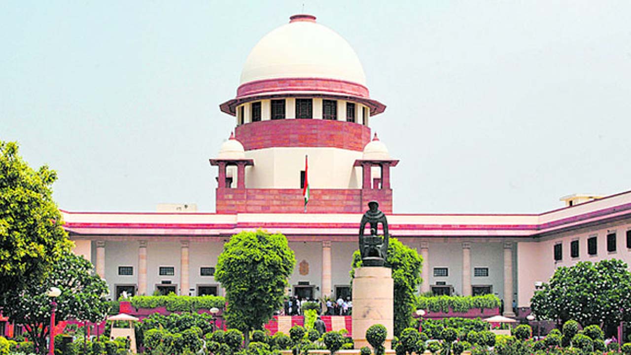 SC Law Clerk Recruitment 2025: సుప్రీంకోర్టులో క్లర్క్‌ జాబ్స్.. నెలకు రూ. 80 వేల జీతం