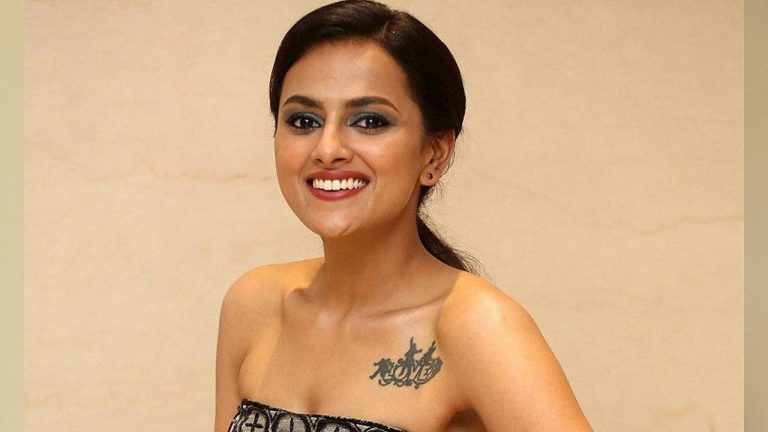 Shraddha Srinath:  బాలయ్య హీరోయిన్ నక్క తోక తొక్కిందే!