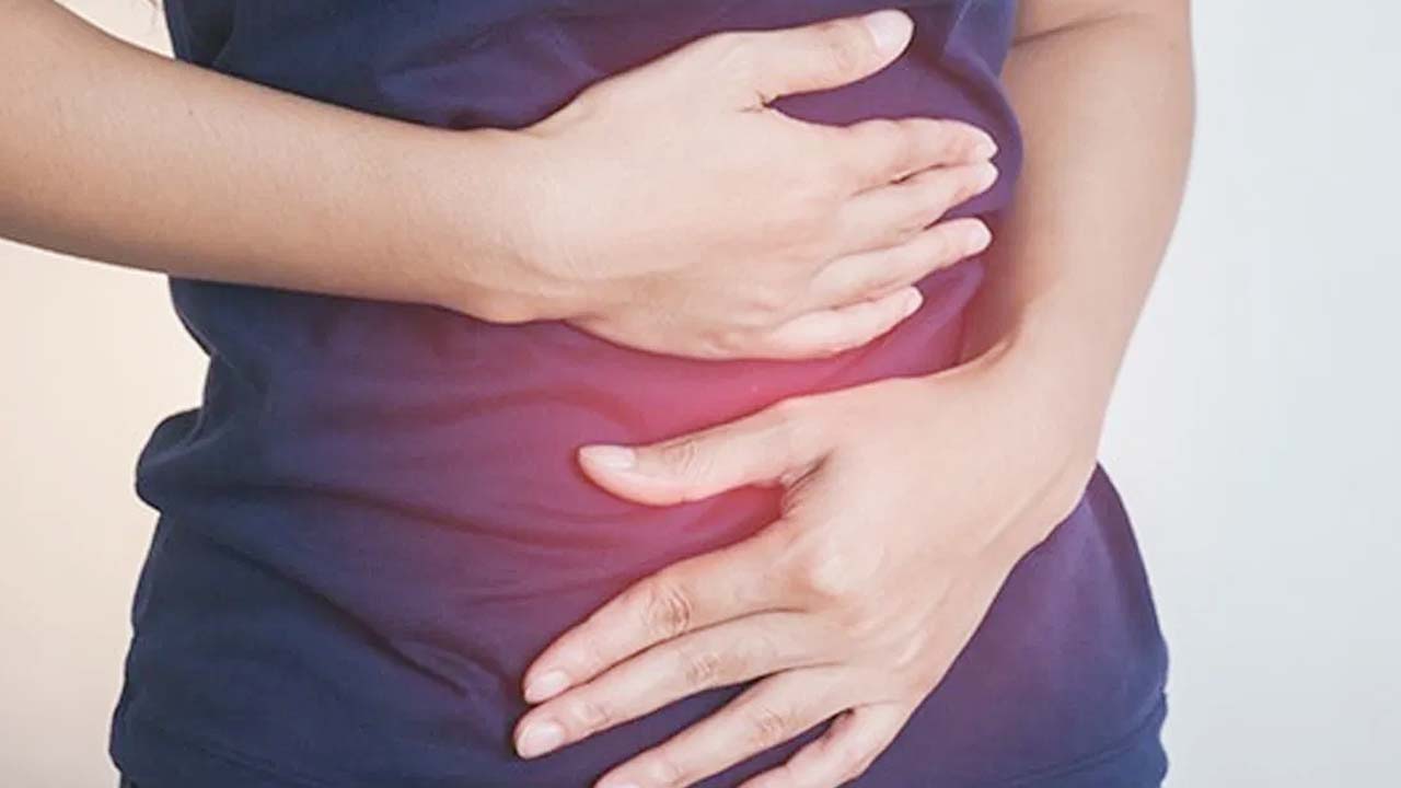 Health Tips: ఆహరం తిన్న వెంటనే కడుపు ఉబ్బరంగా అనిపిస్తుందా! ఈ తప్పులు చేయకండి!