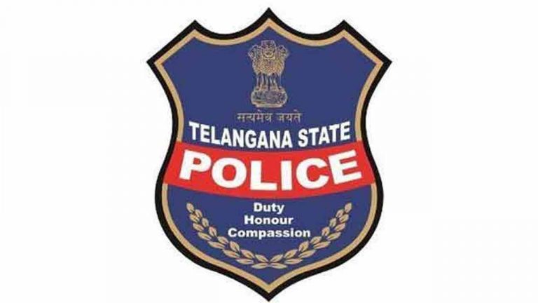 Transfers : ఐబొమ్మ రవి కేసు దర్యాప్తు చేసిన డీసీపీ బదిలీ..