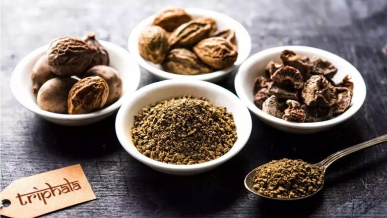   Triphala:  త్రిఫల నీటిని తాగడం వల్ల కలిగే ఆరోగ్య ప్రయోజనాలు..