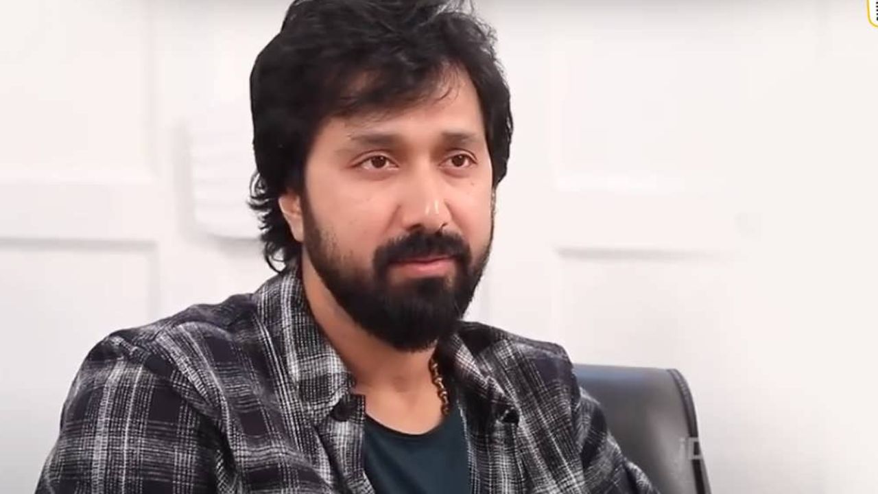 Director Bobby: ఇద్దరు హీరోలను లైన్ లో పెట్టిన  డైరెక్టర్ బాబీ ?