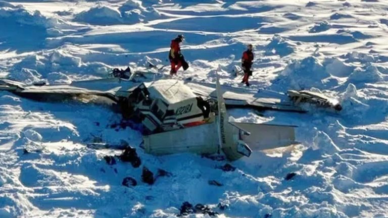Alaska plane crash: అమెరికాలో కూలిన విమానం.. 10 మంది మృతి