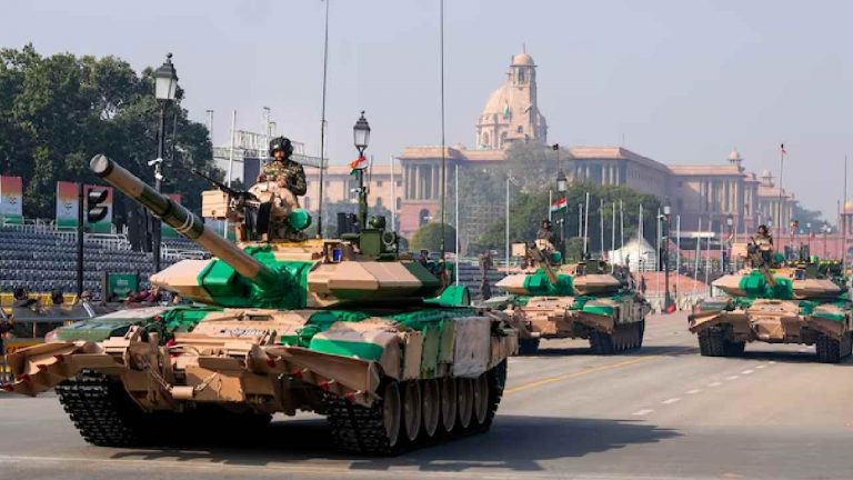 Budget 2025: రక్షణ రంగానికి రూ.6.81 లక్షల కోట్లు.. ఆధునికీకరణకు పెద్దపీట..