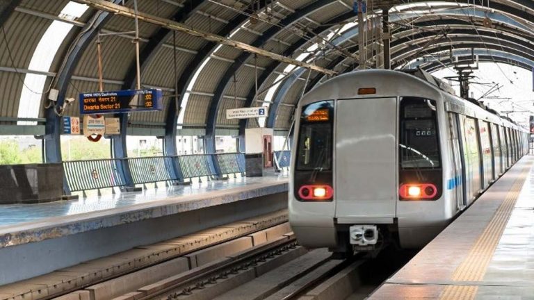 Delhi Metro: బోర్డు ఎగ్జామ్ రాసే విద్యార్థులకు గుడ్‌న్యూస్.. మెట్రో ఏం ఏర్పాట్లు చేసిందంటే..!