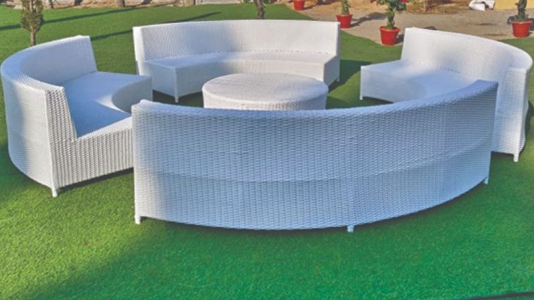 Moinabad Farm House: ఫామ్‌హౌస్‌లో కోడిపందేలు, క్యాసినో నిర్వహణ.. 64 మంది అరెస్ట్!