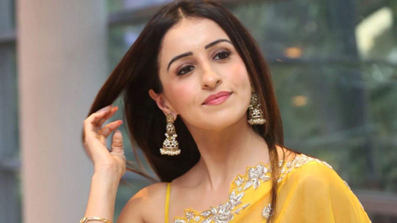 Anshu Ambani: మన్మధుడు అన్షు భర్త, పిల్లలను చూశారా?