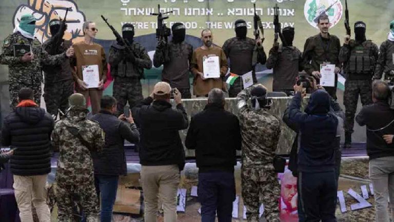 Israel Hamas: తొలి దశ కాల్పుల విరమణ.. గాజాలో ఇంకా ఎంతమంది ఇజ్రాయిల్ బందీలు ఉన్నారంటే..