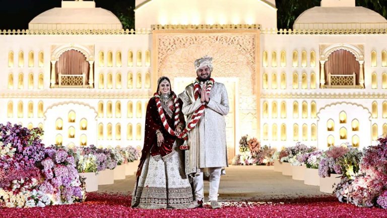 Jeet Adani: గుజరాతీ సంప్రదాయంలో.. నిరాడంబరంగా జీత్ అదానీ వివాహం..