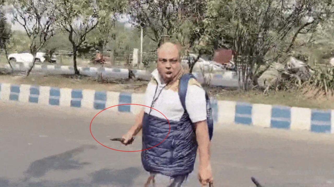 Kolkata: సెలవు విషయంలో ఘర్షణ.. నలుగురికి కత్తిపోట్లు