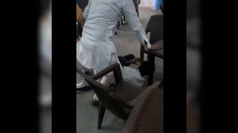 MP News: కోర్టులోనే ముస్లిం వ్యక్తిపై దాడి.. “లవ్ జిహాద్” అంటూ ఆరోపణలు..