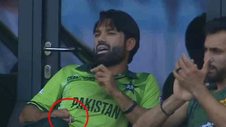 IND vs PAK: పని చేయని పాకిస్తాన్ కెప్టెన్ ట్రిక్.. మంత్రాలు చేసినప్పటికీ ఓటమి