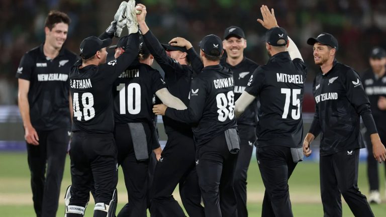 NZ vs BAN: బంగ్లాదేశ్‌పై న్యూజిలాండ్ విజయం.. టోర్నీ నుంచి పాక్‌ ఔట్