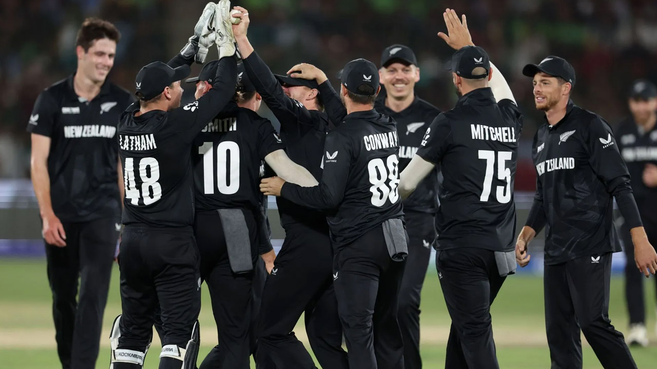 NZ vs BAN: బంగ్లాదేశ్‌పై న్యూజిలాండ్ విజయం.. టోర్నీ నుంచి పాక్‌ ఔట్