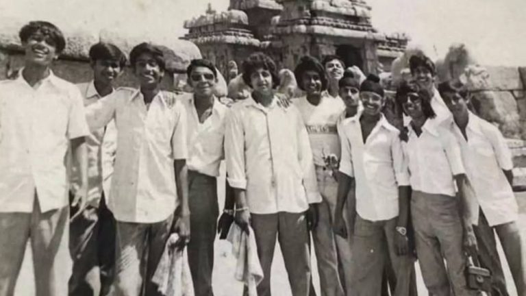 Jagapati Babu :  ఫోటో ఇచ్చి అందరికీ పనిచెప్పిన జగ్గూ భాయ్