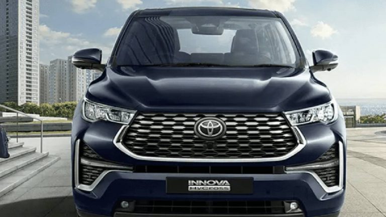Toyota Innova Hycross : టయోటా ఇన్నోవా హైక్రాస్ కొనడానికి ఎంత డౌన్ పేమెంట్ చెల్లించాలి? ఈఎంఐ పూర్తి వివరాలివే ?