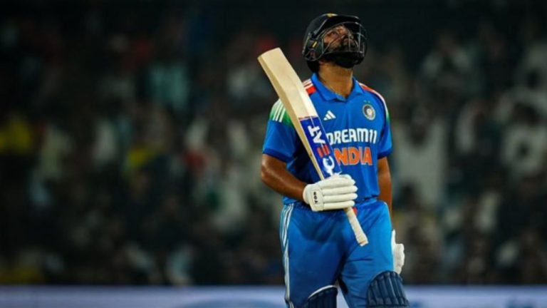 Rohit Sharma: రాహుల్ ద్రవిడ్‌ను వెనక్కినెట్టి.. గేల్ రికార్డును బద్దలు కొట్టిన రోహిత్!