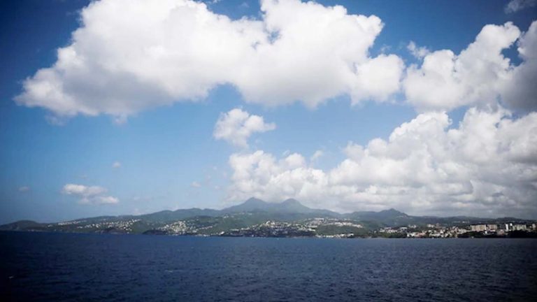 Caribbean Earthquake: సముద్రంలో భారీ భూకంపం.. సునామీ హెచ్చరికలు జారీ