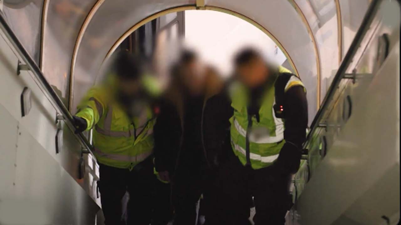 UK: ట్రంప్ బాటలోనే యూకే.. భారత్ లక్ష్యంగా వలసదారులు ఏరివేత